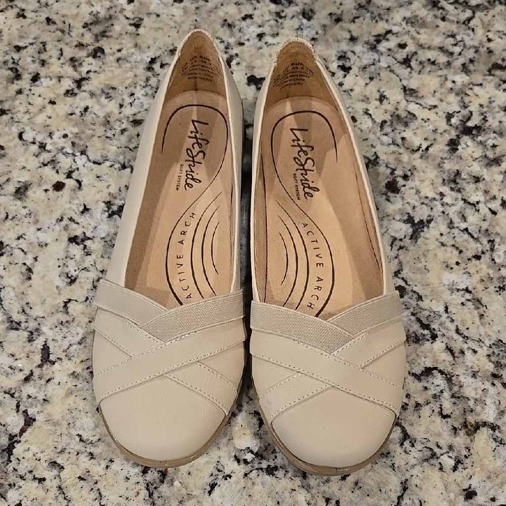 Life Stride Cream Flats with Crisscross Design and Rounded Toe